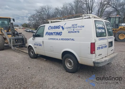 2000 Chevrolet Astro from USA, damaged, VIN 1GCDM19W2YB171013